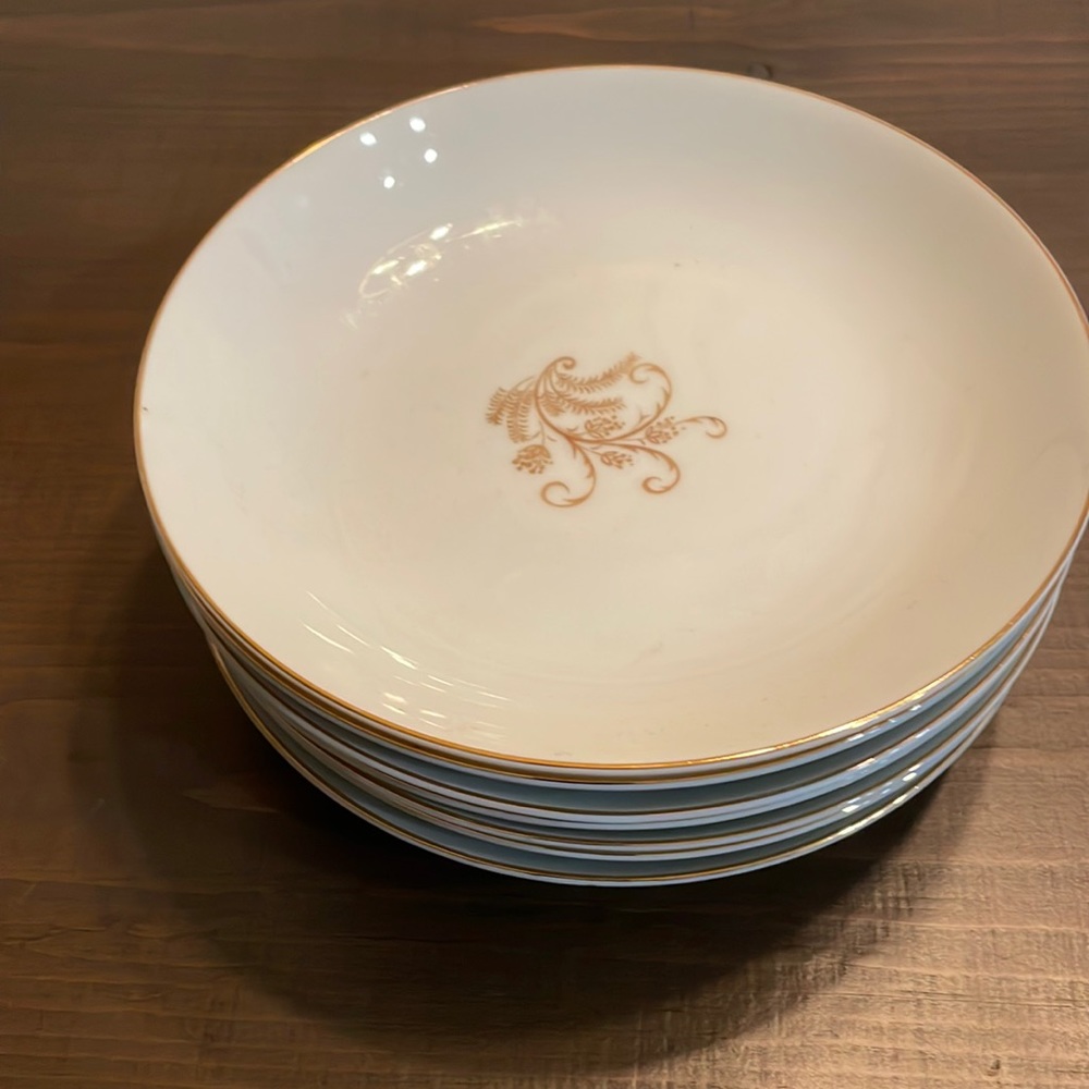 Set of 7 vintage salad plates Carlton by Wentworth